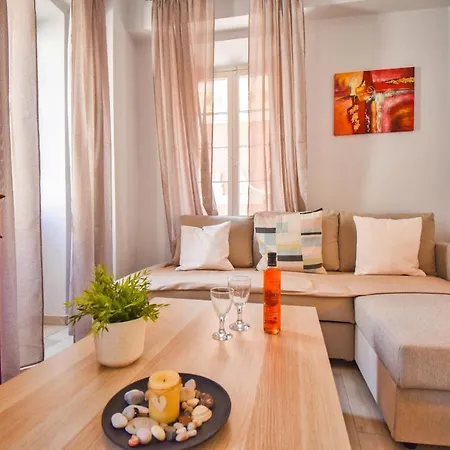Apartamento Mitropolis Old Town